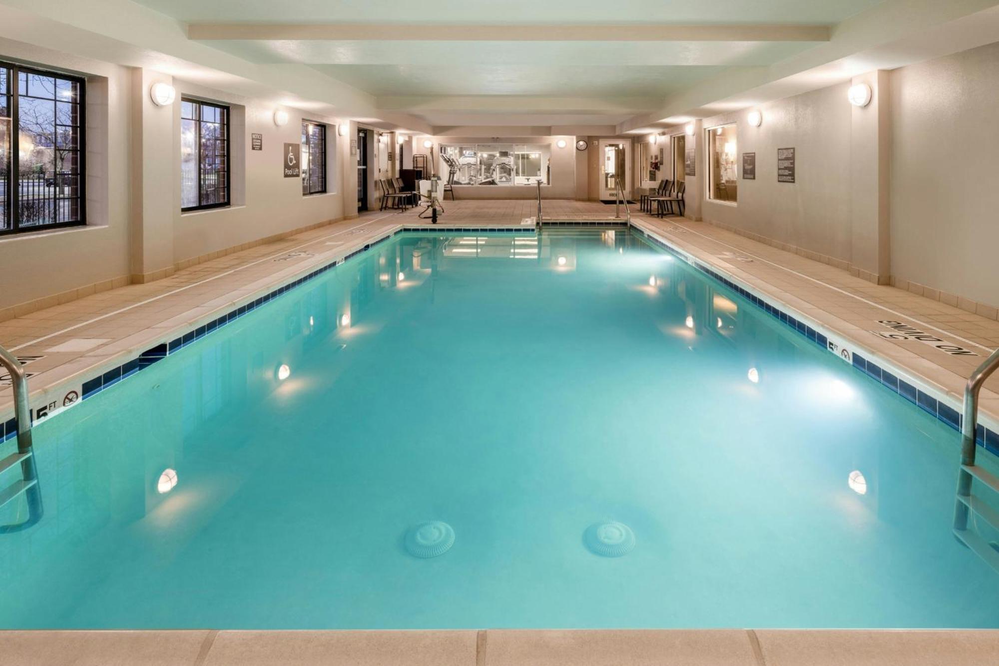 Residence Inn By Marriott Chicago Ок-Брук Экстерьер фото